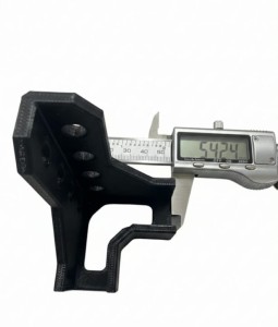 Zestaw-4-uchwytow-stolarskich-kat90-stopni-18mm-4-otwory-Fi8-trzecia-reka-M-EAN-GTIN-5907455390142.jpg